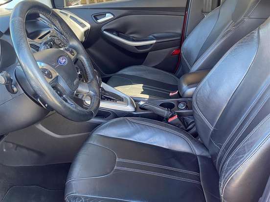 FORD-FOCUS-2.0 SE 16V FLEX 4P POWERSHIFT FORD-FOCUS-2013