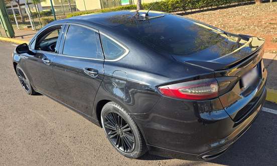 FORD-FUSION-2015