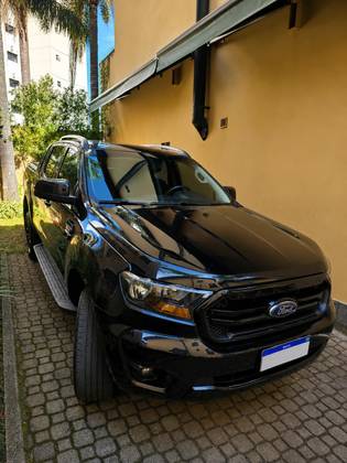 FORD RANGER 2.2 BLACK 4X2 CD 16V DIESEL 4P AUTOMÁTICO
