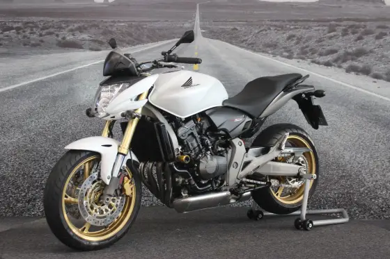 HONDA CB 600F HORNET 
