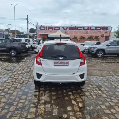HONDA-FIT-2016