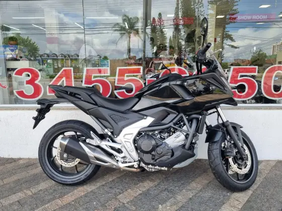 HONDA NC 750X ABS DCT HONDA NC 750X ABS DCT