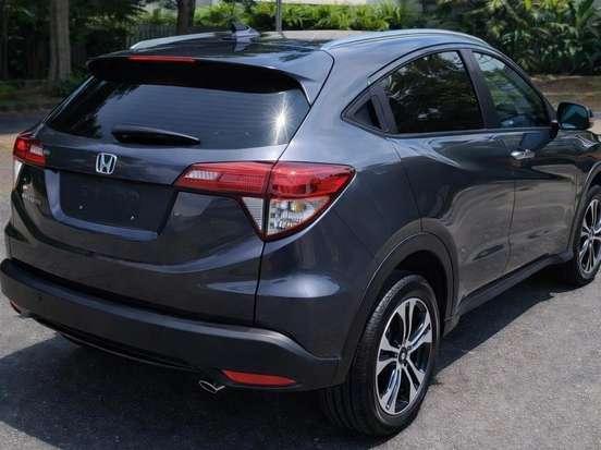 HONDA-HR-V-2021