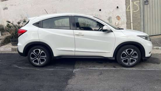 HONDA-HR-V-2015