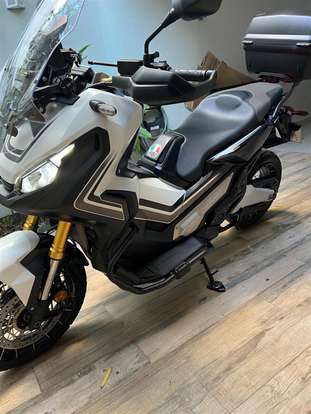 HONDA-X-ADV-2018