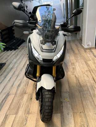 HONDA-X-ADV-2018