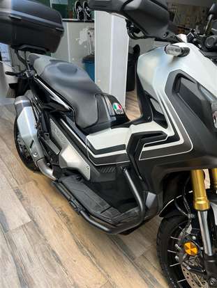 HONDA-X-ADV-2018
