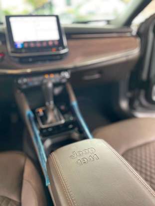 JEEP-COMMANDER-2024