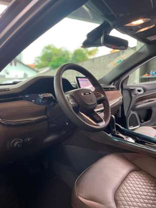 JEEP-COMMANDER-2024