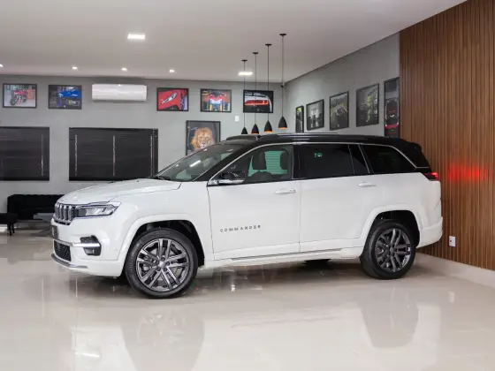 JEEP COMMANDER 2.0 HURRICANE 4 TURBO GASOLINA OVERLAND AT9 JEEP COMMANDER 2.0 HURRICANE 4 TURBO GASOLINA OVERLAND AT9