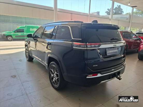 JEEP-COMMANDER-2024