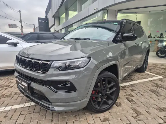 JEEP COMPASS 2.0 HURRICANE 4 TURBO GASOLINA BLACKHAWK AT9 JEEP COMPASS 2.0 HURRICANE 4 TURBO GASOLINA BLACKHAWK AT9