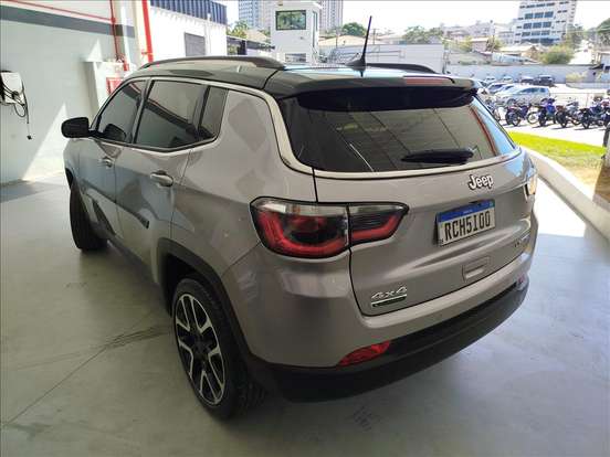 JEEP-COMPASS-2.0 16V DIESEL LIMITED 4X4 AUTOMÁTICO JEEP-COMPASS-2020