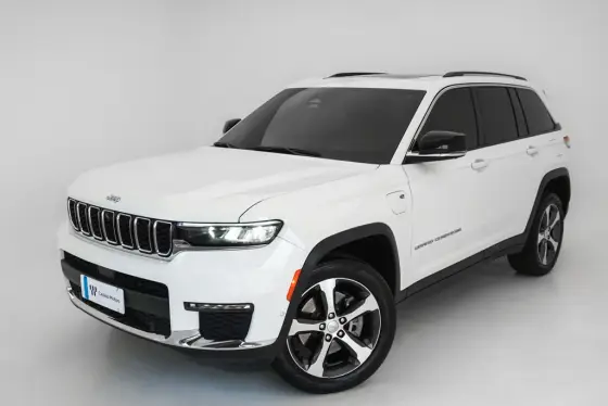 JEEP GRAND CHEROKEE 2.0 TURBO HÍBRIDO 4XE AT8 JEEP GRAND CHEROKEE 2.0 TURBO HÍBRIDO 4XE AT8