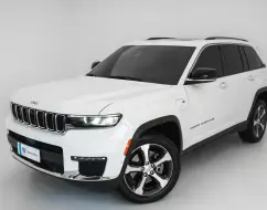 JEEP GRAND CHEROKEE 2.0 TURBO HÍBRIDO 4XE AT8 JEEP GRAND CHEROKEE 2.0 TURBO HÍBRIDO 4XE AT8