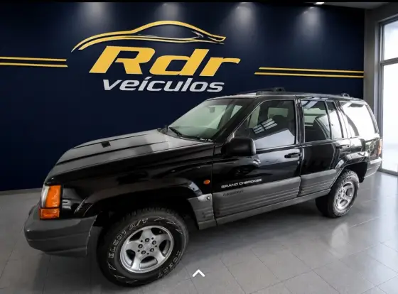 JEEP GRAND CHEROKEE 4.0 LAREDO 4X4 6I 12V GASOLINA 4P AUTOMÁTICO JEEP GRAND CHEROKEE 4.0 LAREDO 4X4 6I 12V GASOLINA 4P AUTOMÁTICO