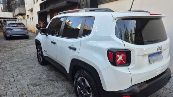 JEEP-RENEGADE-2021