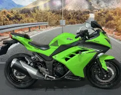 KAWASAKI NINJA 300 KAWASAKI NINJA 300