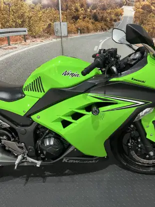 KAWASAKI-NINJA 300-2018