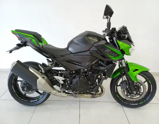 KAWASAKI Z400 KAWASAKI Z400