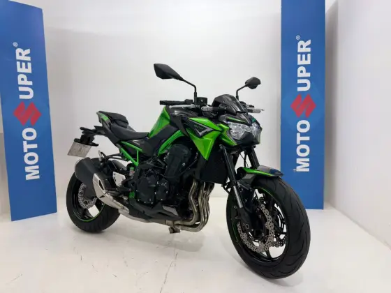 KAWASAKI Z900 KAWASAKI Z900
