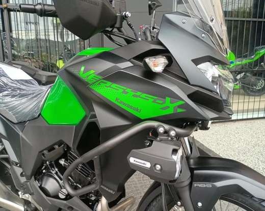 KAWASAKI-VERSYS-X 300 TOURER ABS-2026