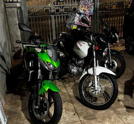 KAWASAKI-Z500-2025