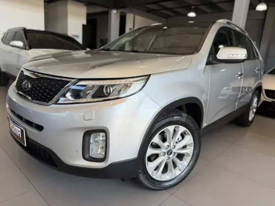 KIA SORENTO 3.5 V6 GASOLINA EX 7L 4WD AUTOMÁTICO KIA SORENTO 3.5 V6 GASOLINA EX 7L 4WD AUTOMÁTICO