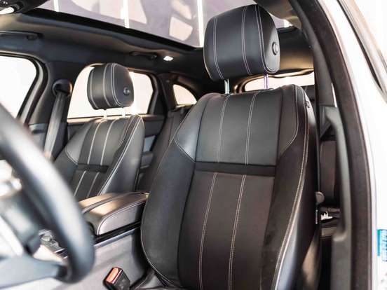LAND ROVER-RANGE ROVER VELAR-2.0 P300 GASOLINA R-DYNAMIC SE AUTOMÁTICO LAND ROVER-RANGE ROVER VELAR-2018