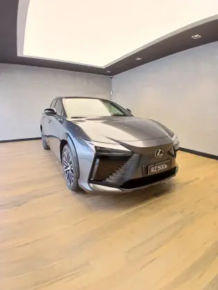 LEXUS RZ 500e 77 KW ELÉTRICO AWD LEXUS RZ 500e 77 KW ELÉTRICO AWD