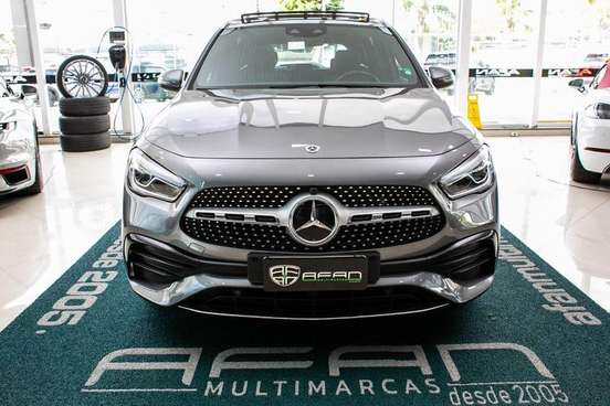 MERCEDES-BENZ-GLA 200-2020