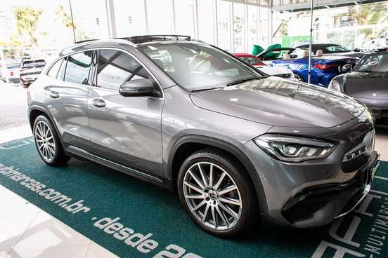 MERCEDES-BENZ-GLA 200-2020
