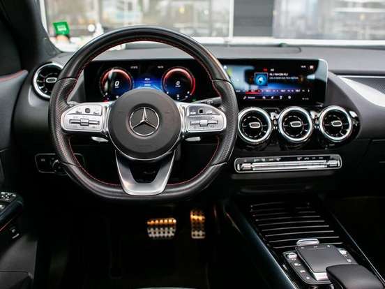 MERCEDES-BENZ-GLA 200-1.3 GCI GASOLINA AMG LINE 7G-DCT MERCEDES-BENZ-GLA 200-2020