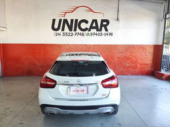 MERCEDES-BENZ-GLA 200-2017