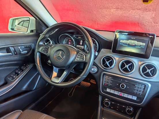 MERCEDES-BENZ-GLA 200-1.6 CGI FLEX ADVANCE 7G-DCT MERCEDES-BENZ-GLA 200-2017
