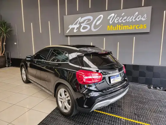 MERCEDES-BENZ-GLA 250-2.0 16V TURBO GASOLINA SPORT 4P AUTOMÁTICO MERCEDES-BENZ-GLA 250-2016