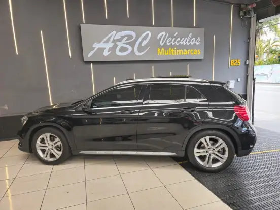 MERCEDES-BENZ-GLA 250-2016