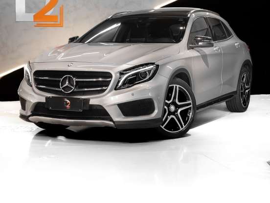 MERCEDES-BENZ-GLA 250-2.0 16V TURBO GASOLINA SPORT 4P AUTOMÁTICO MERCEDES-BENZ-GLA 250-2015