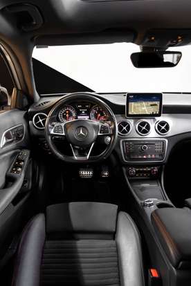 MERCEDES-BENZ-GLA 250-2015
