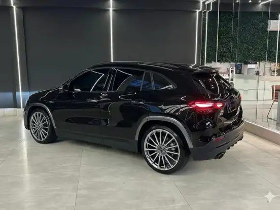 MERCEDES-BENZ-GLA 35 AMG-2.0 MHEV 4MATIC SPEEDSHIFT MERCEDES-BENZ-GLA 35 AMG-2025