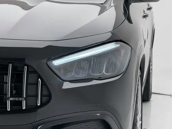 MERCEDES-BENZ-GLA 35 AMG-2024