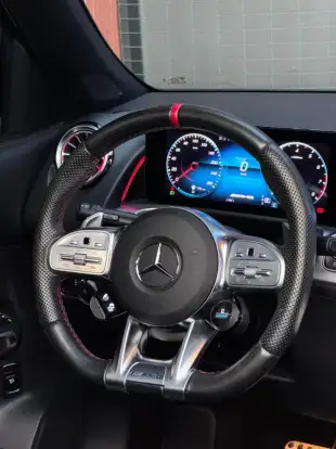 MERCEDES-BENZ-GLB 35 AMG-2022