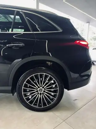 MERCEDES-BENZ-GLC 300-2025