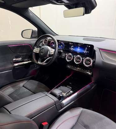 MERCEDES-BENZ-GLA 200-2022