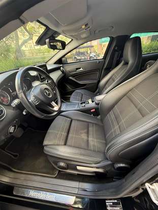 MERCEDES-BENZ-GLA 200-2017