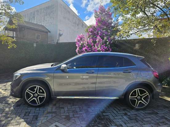 MERCEDES-BENZ-GLA 250-2018