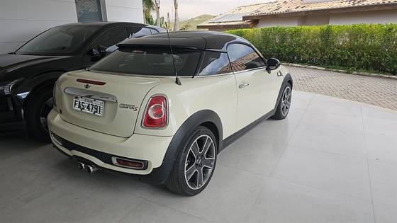 MINI COOPER 1.6 S COUPÉ 16V TURBO GASOLINA 2P AUTOMÁTICO
