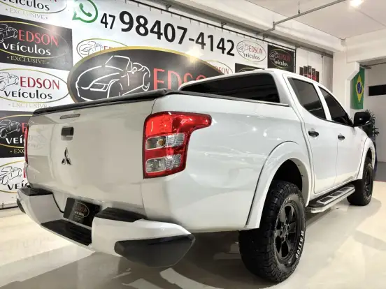 MITSUBISHI-L200 TRITON-2.4 16V TURBO DIESEL GL CD 4X4 MANUAL MITSUBISHI-L200 TRITON-2023