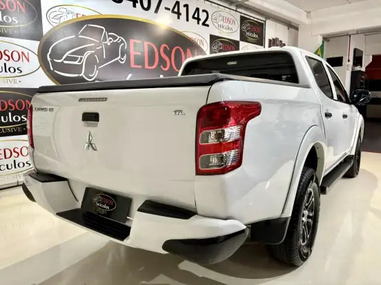 MITSUBISHI-L200 TRITON-2.4 16V TURBO DIESEL GL CD 4X4 MANUAL MITSUBISHI-L200 TRITON-2023