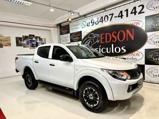 MITSUBISHI-L200 TRITON-2.4 16V TURBO DIESEL GL CD 4X4 MANUAL MITSUBISHI-L200 TRITON-2023
